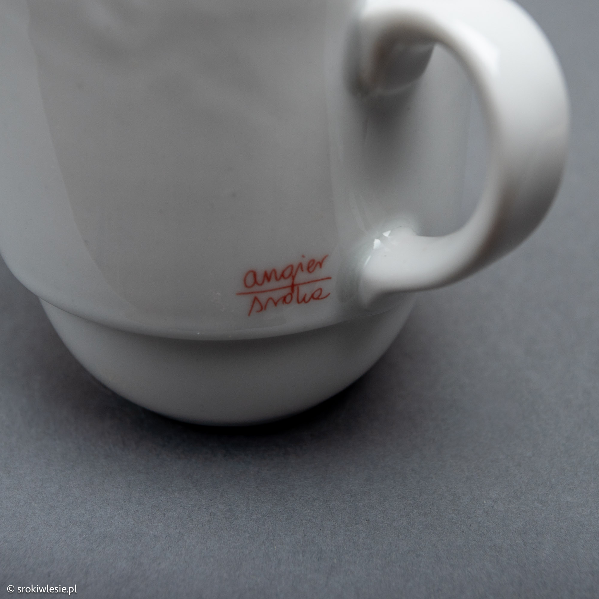 Porcelanowy kubek z czerwonym jamnikiem - obrazek 3