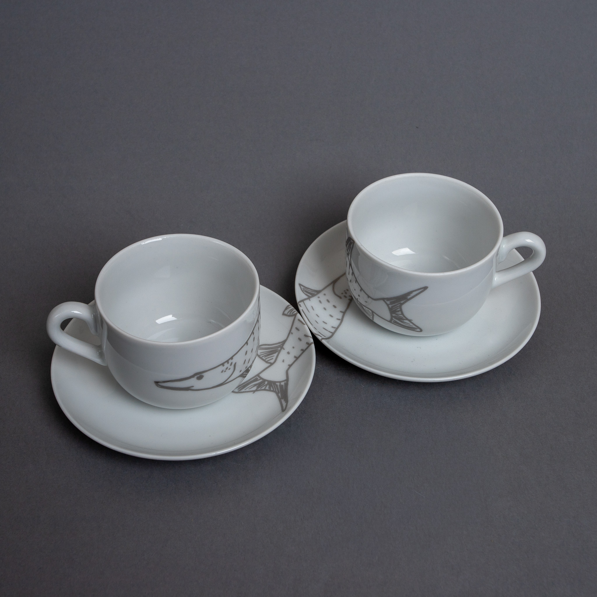 Filiżanka porcelanowa z szczupakiem - obrazek 2