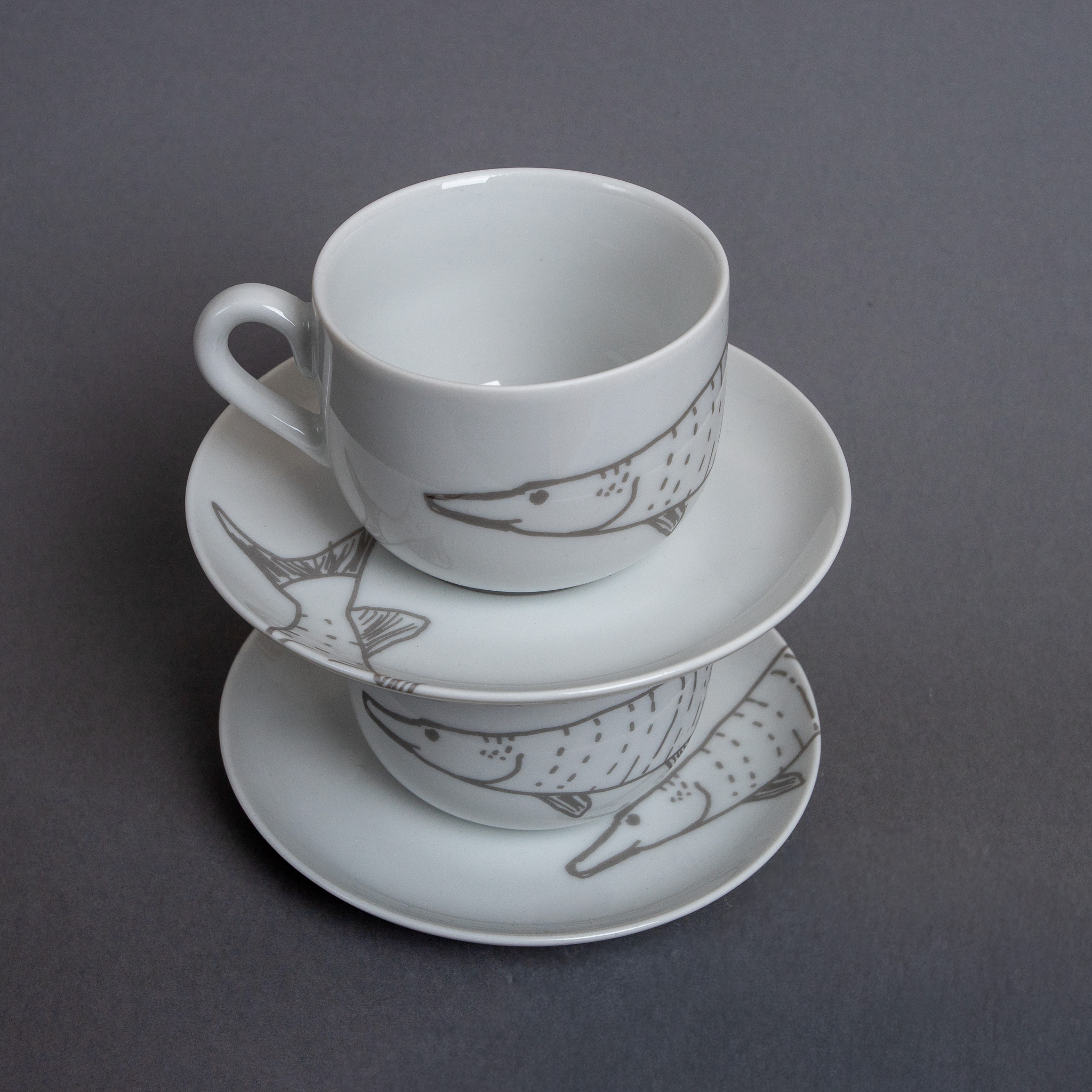 Filiżanka porcelanowa z szczupakiem - obrazek 3